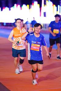 BIB: 22174, 28576
                            <button type="button" onclick="openModal(22848450)" class="btn btn-primary btn-sm float-right btn-popup" data-toggle="modal" data-target=".modal-high-quality">
                        <i class="fas fa-shopping-cart"></i> Add to Cart
                    </button>
                                            <button type="button" onclick="isThisMe(22848450, true)" class="btn btn-success btn-sm float-right btn-popup btn-isme hidden" data-toggle="tooltip" data-placement="bottom" title="นี่คือรูปของคุณใช่ไหม คลิกที่นี่เพื่อเอาเข้าอัลบั้ม">
                        <i class="fas fa-plus"></i> Add to album
                    </button>
                    <button type="button" onclick="isThisMe(22848450, false)" class="btn btn-warning btn-sm float-right btn-popup btn-isnotme hidden">
                        <i class="fas fa-ban"></i> Remove from album
                    </button>